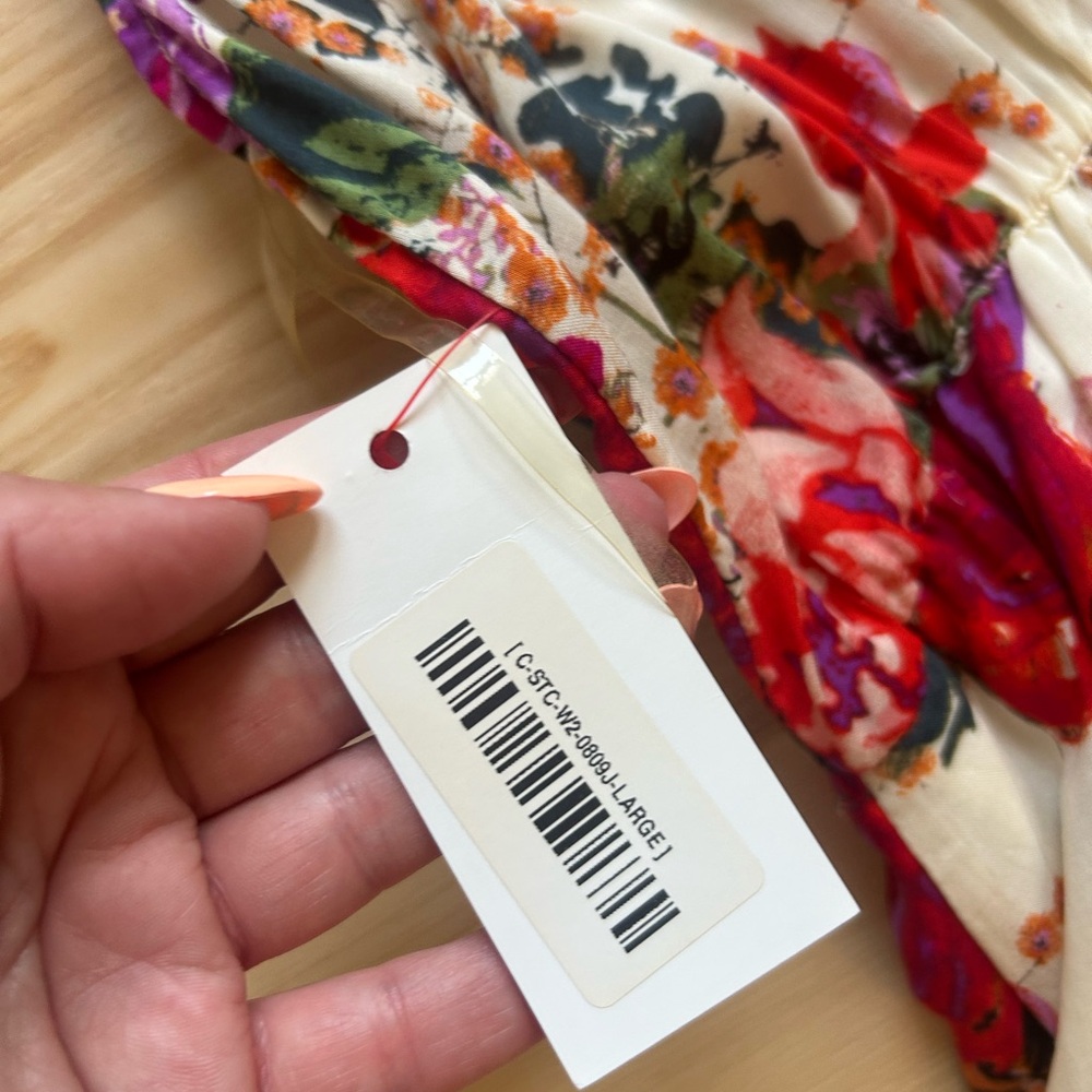 NWT rose floral halter maxi dress - Picture 3 of 5